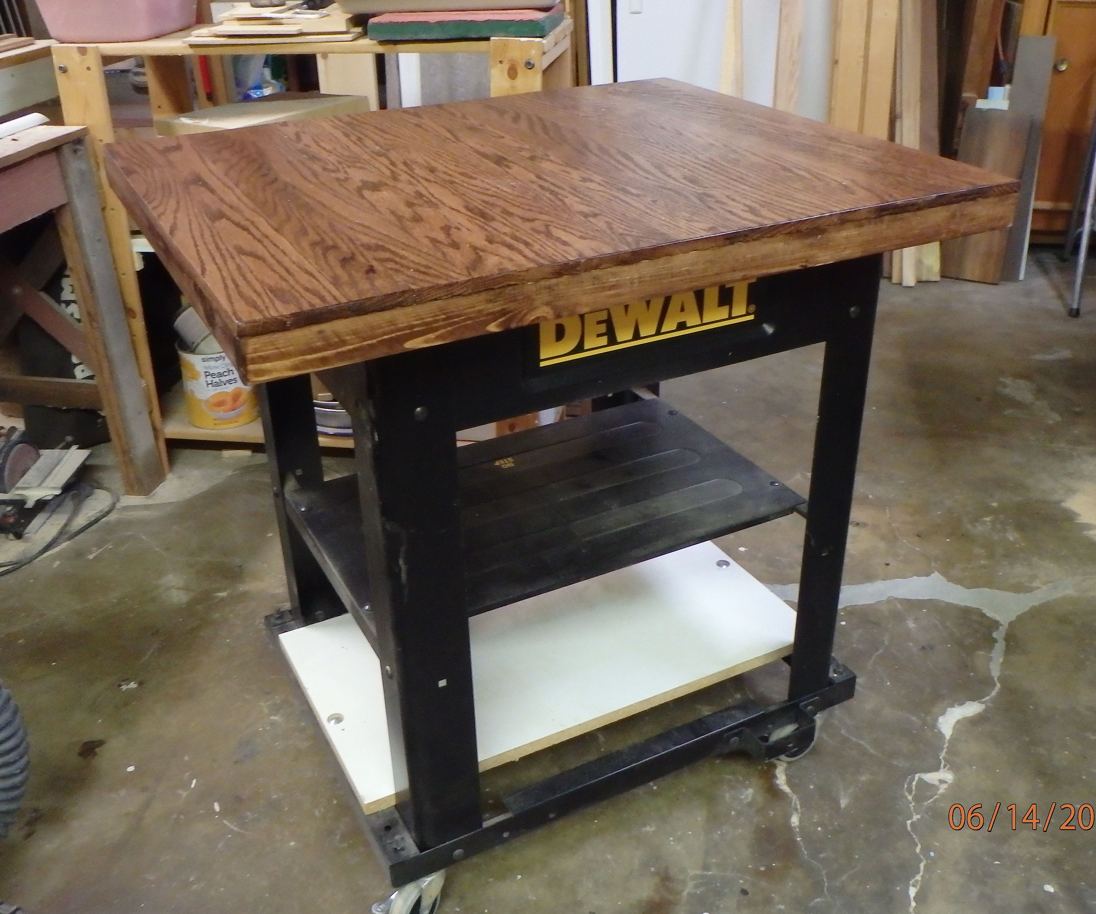 The Art Of Reclaiming Oak Flooring:Upcycling Shop Workstand
