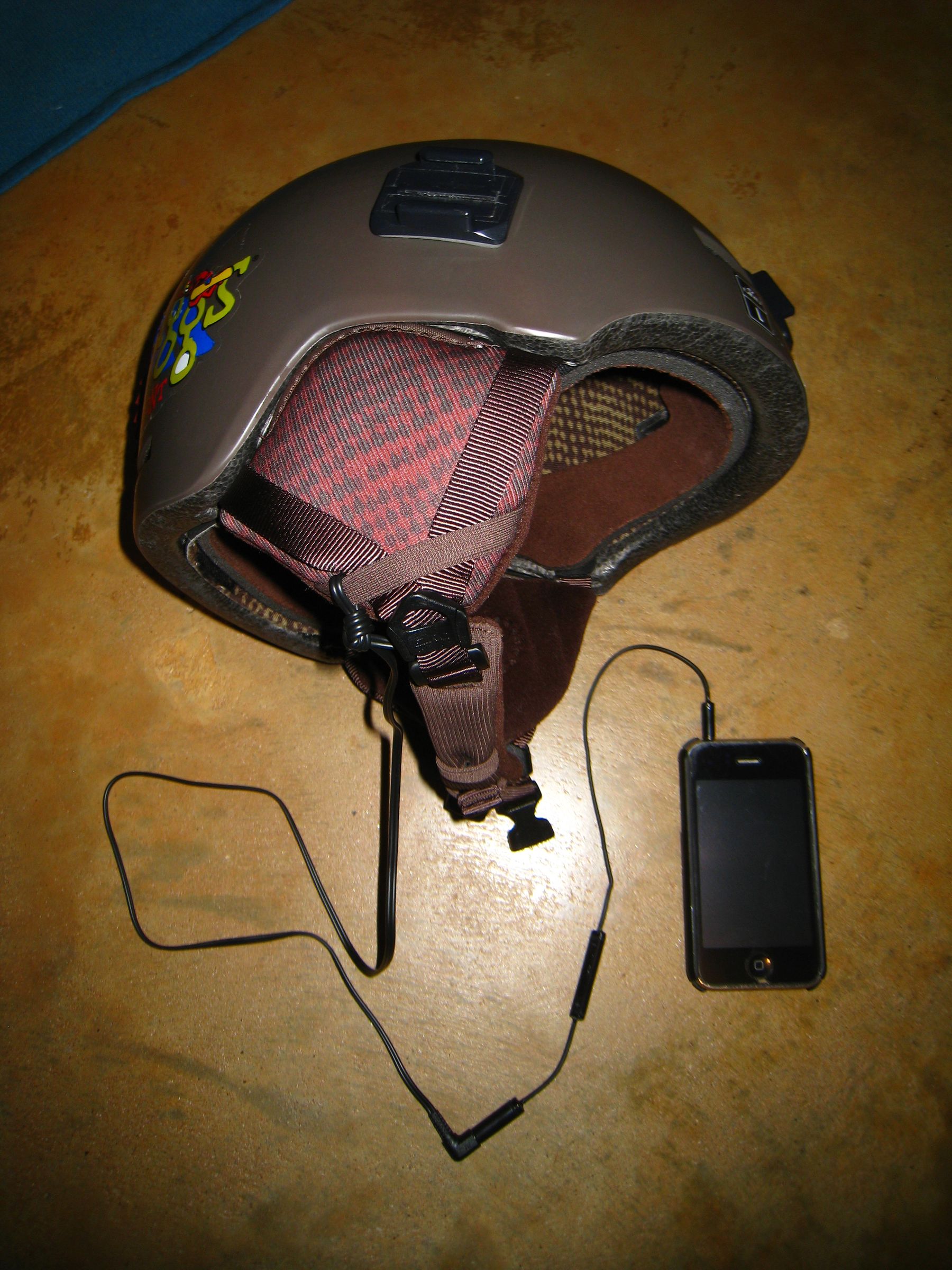 Cheap (5) and Simple DIY Snowboard/Ski Helmet Audio Headphones Instructables