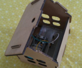 Connected House Publishes Amount of Light and Temperature on Adafruit.io