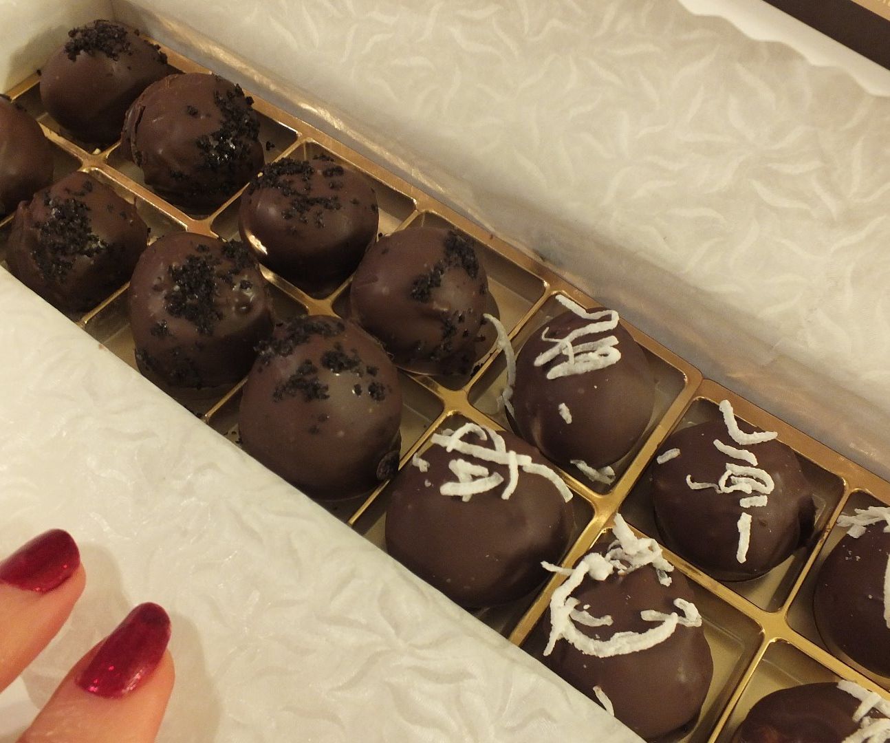 Chocolate Cheesecake Truffles