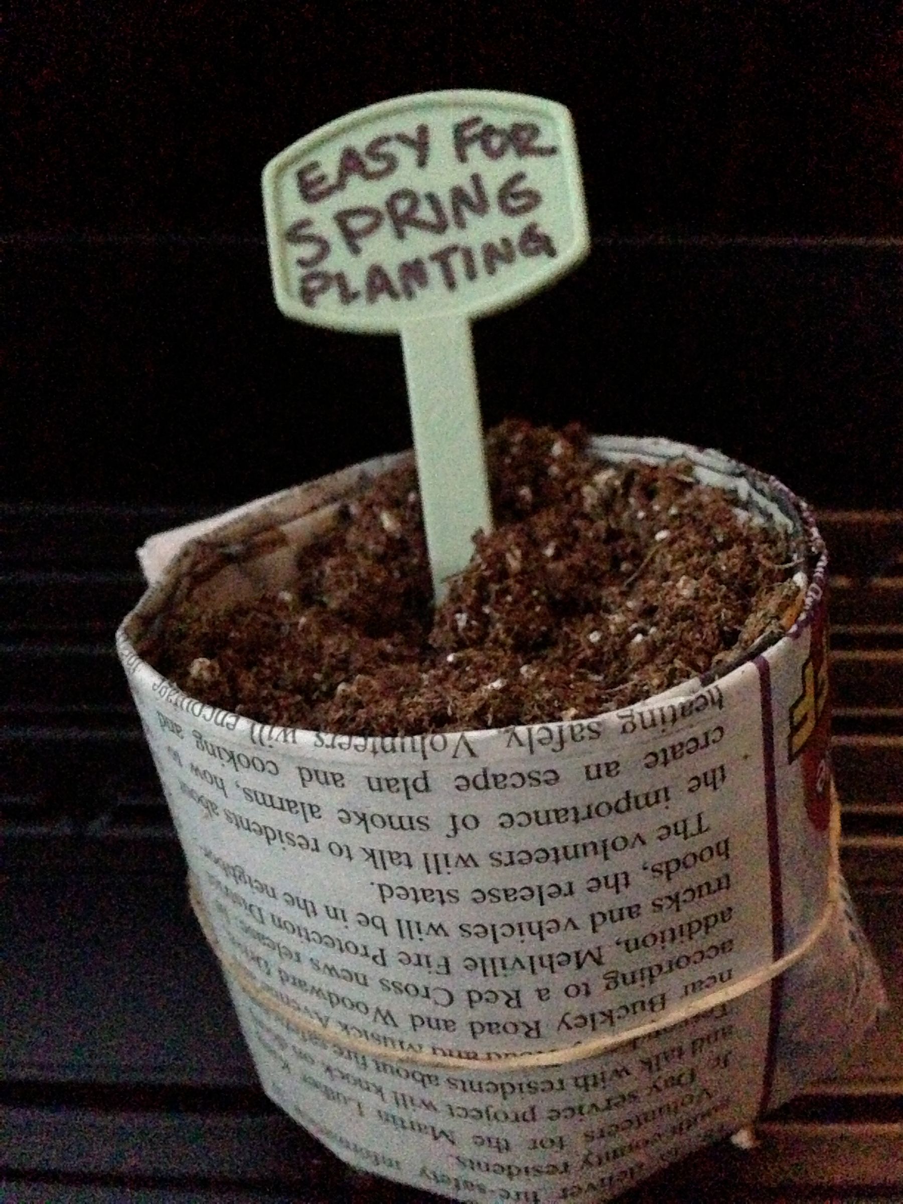 EASY Eco-friendly Garden Pots for Free! Recycled, Green, Newspaper Seed Planting  Pots for Spring! : 10 Steps (with Pictures) - Instructables