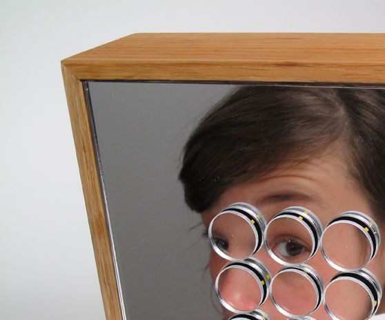 Vibrating Pixels, Mechanical Mirror
