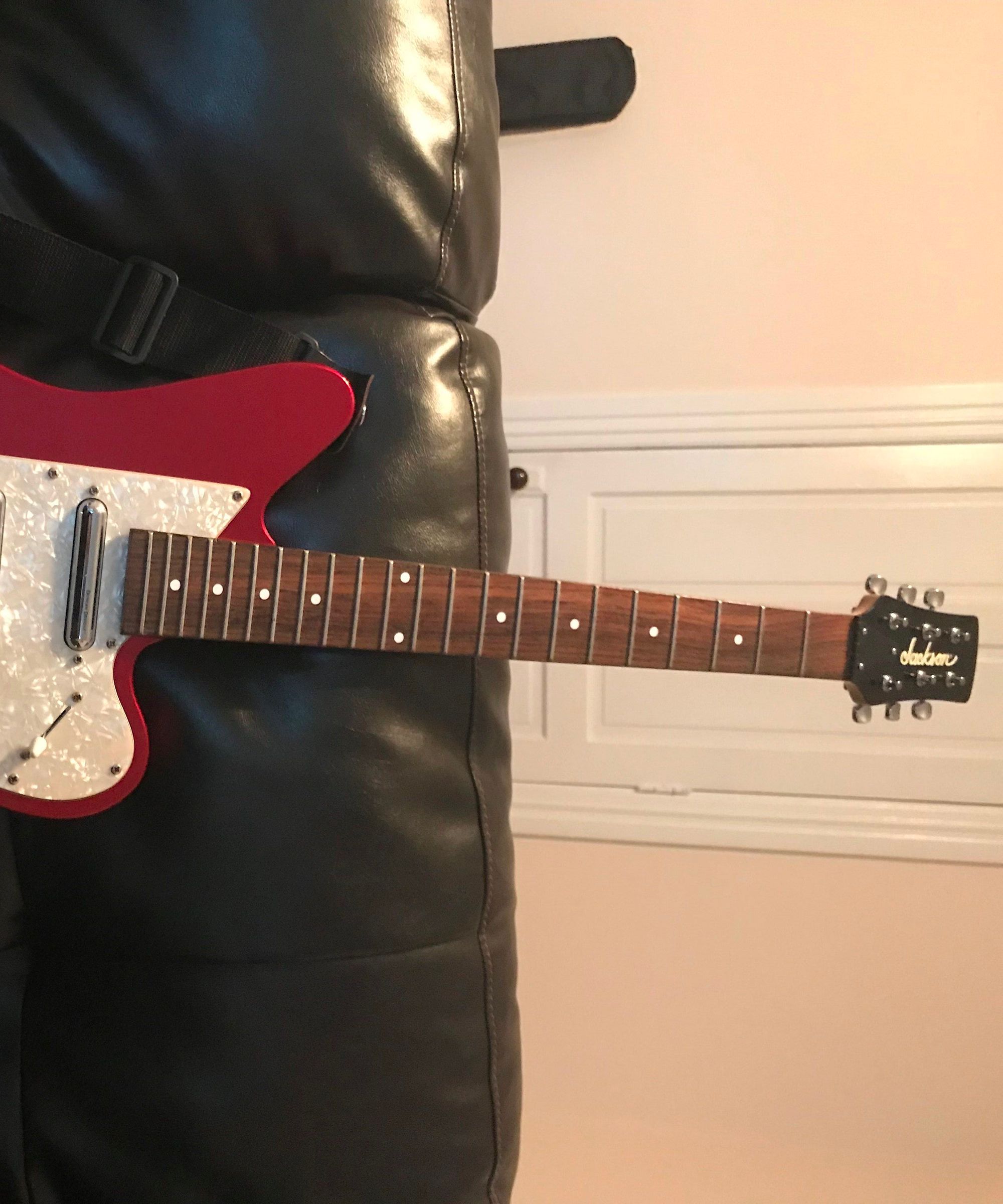 How to String a Guitar 