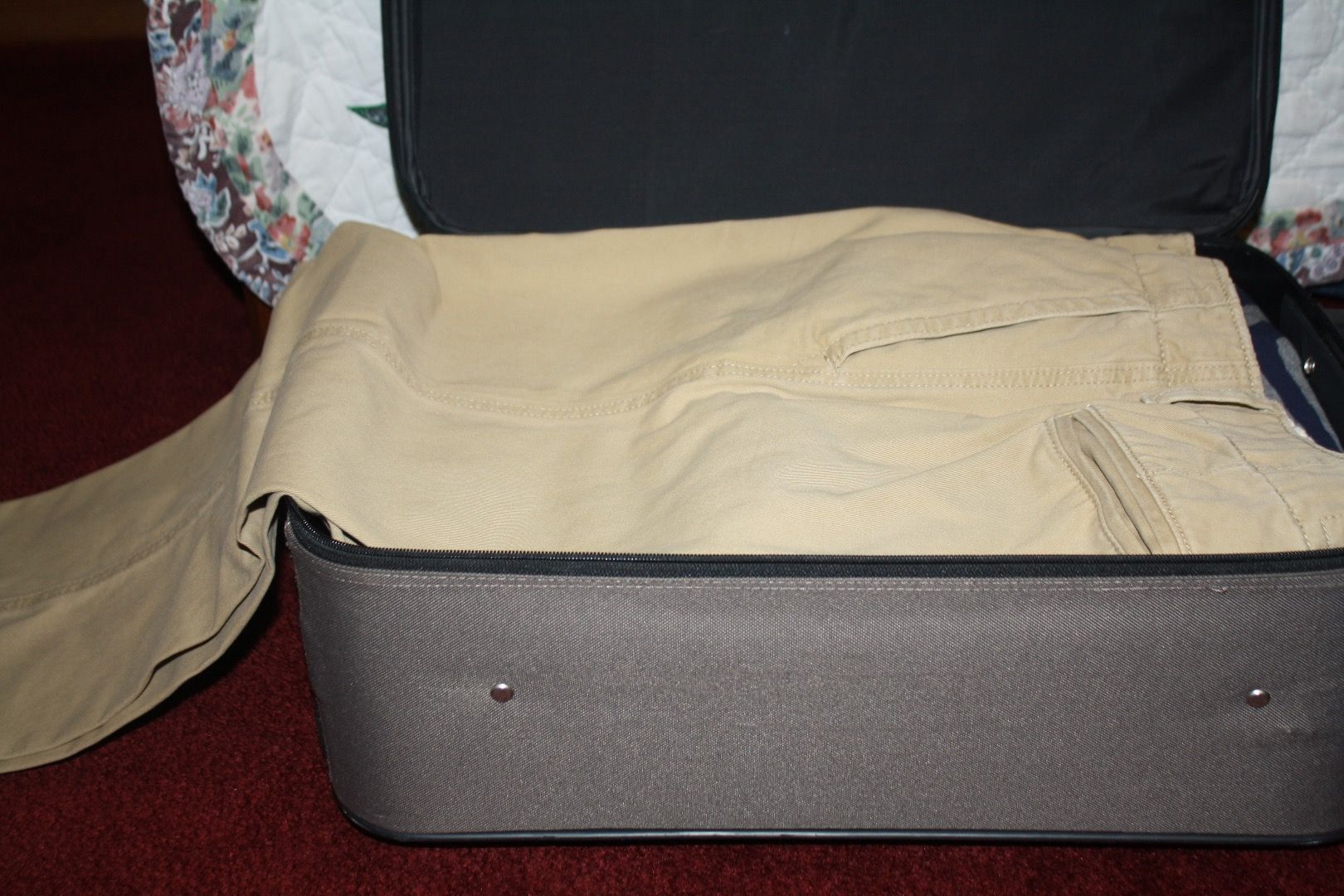 Packing a Suitcase How To 8 Steps Instructables