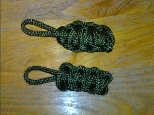 How to Make a Simple Paracord Keyring