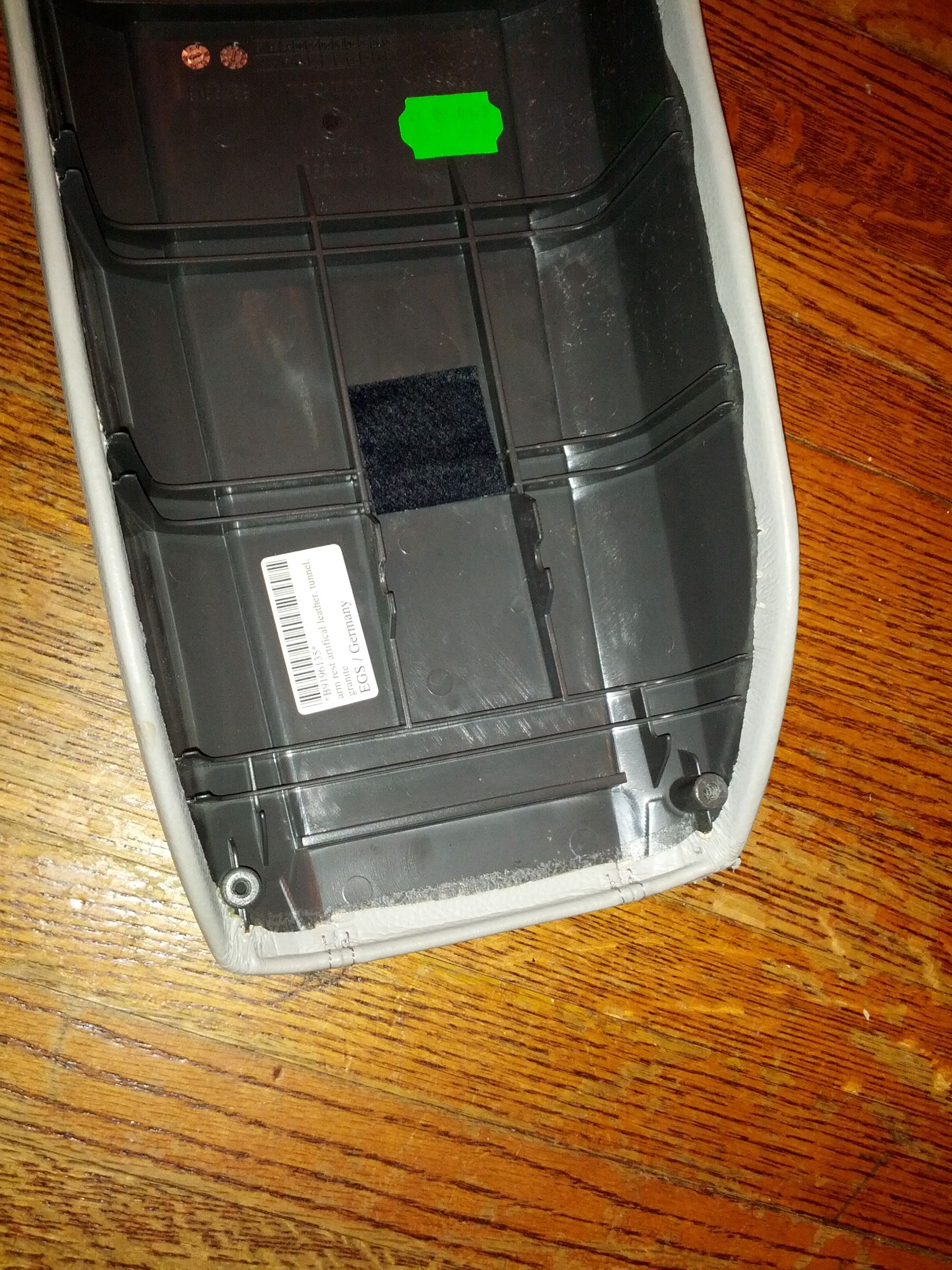 Reupholster Center Armrest With Old Clothes 4 Steps Instructables