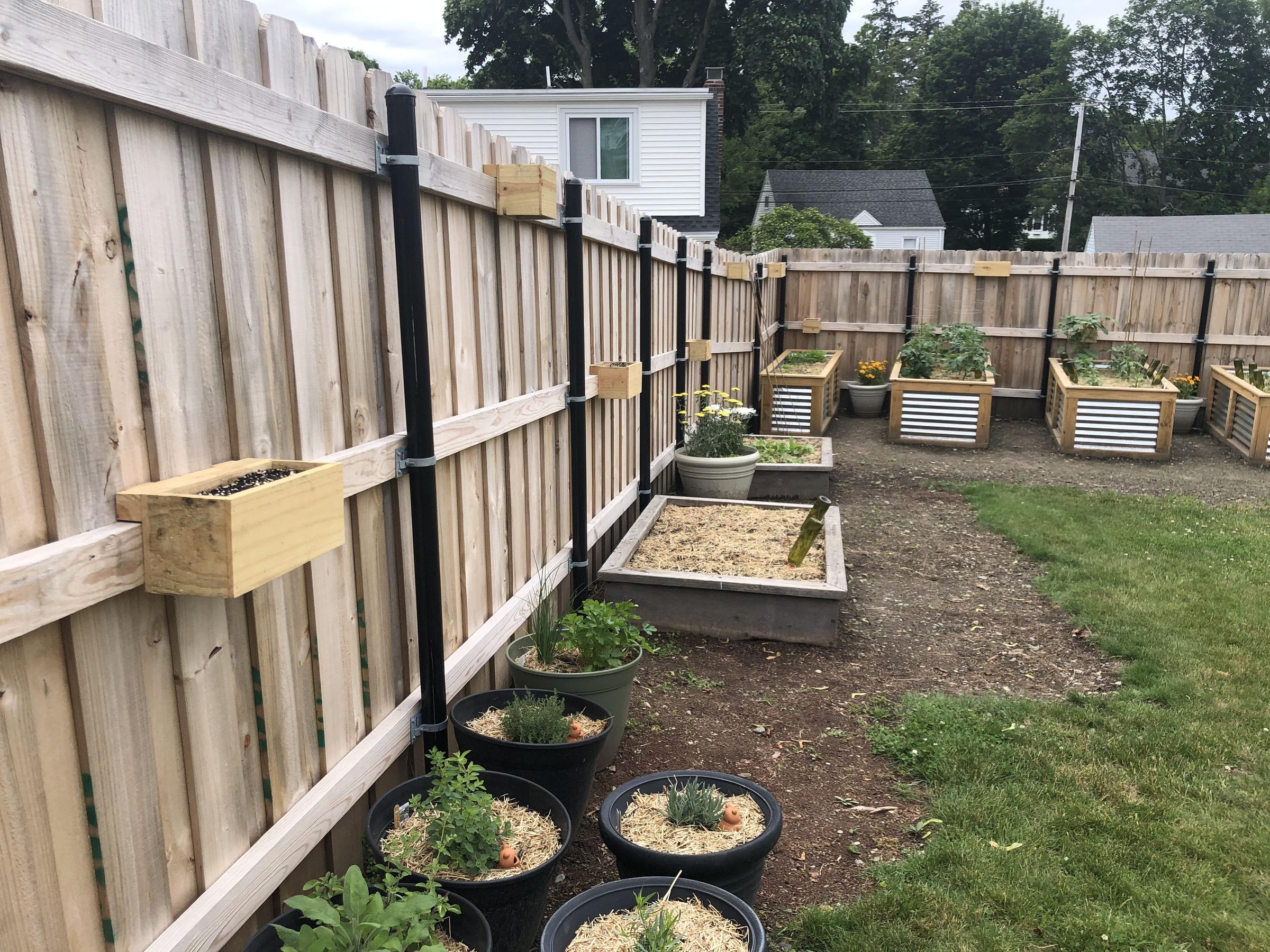Fence Hanging Flower Boxes : 10 Steps (with Pictures) - Instructables, image size:1024x768