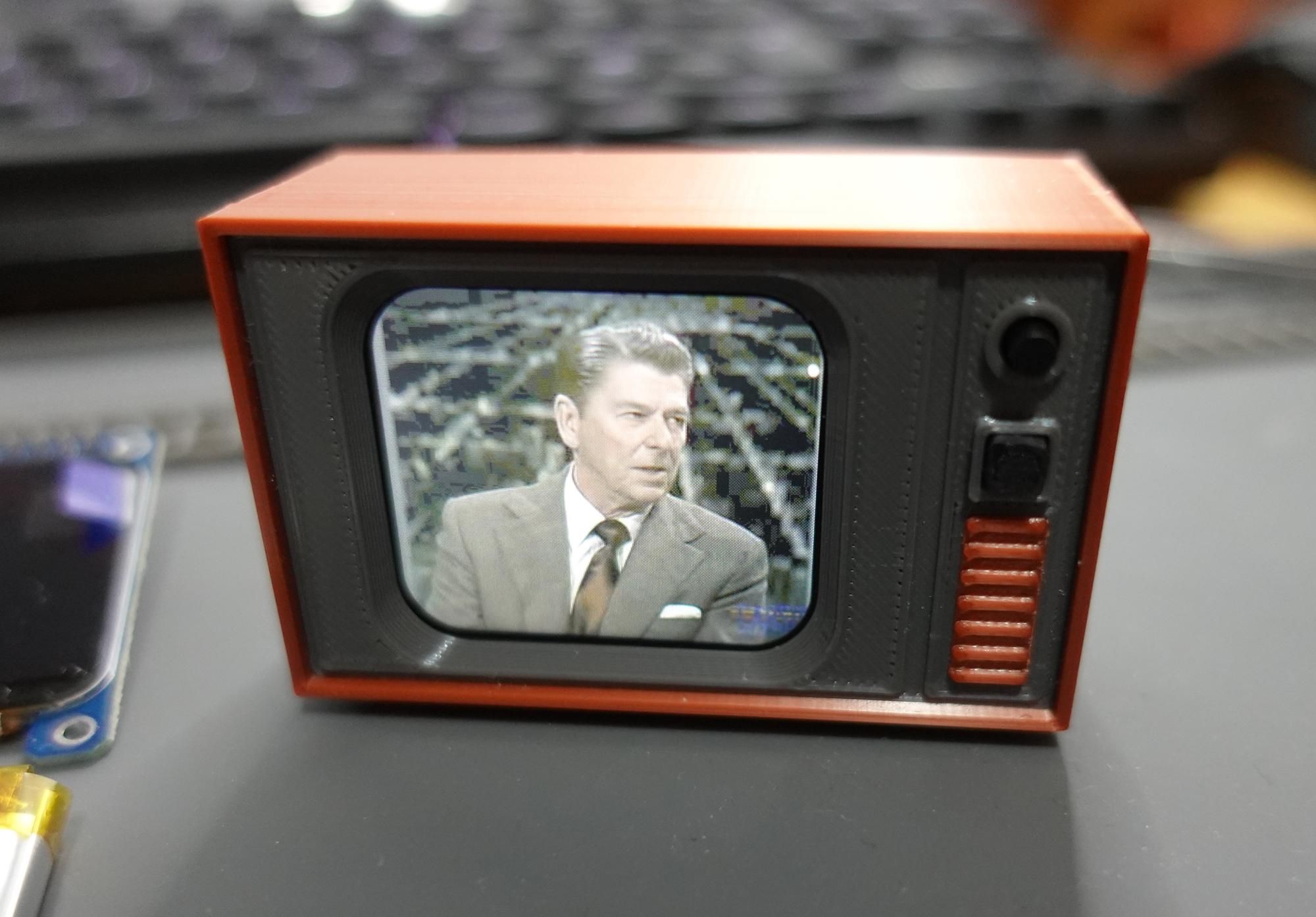 Mini ESP32 TV (remix)