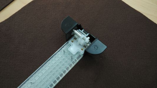 結合琴柄和旋轉支架