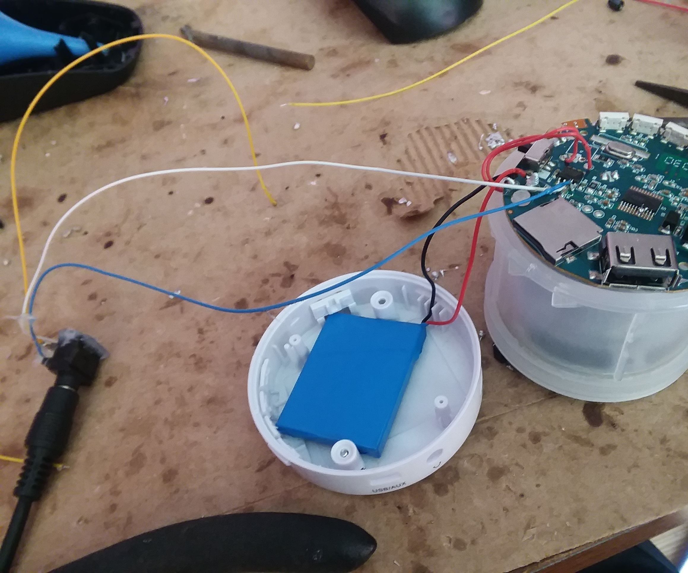 Reengineering a USB Speaker to 3.5mm 