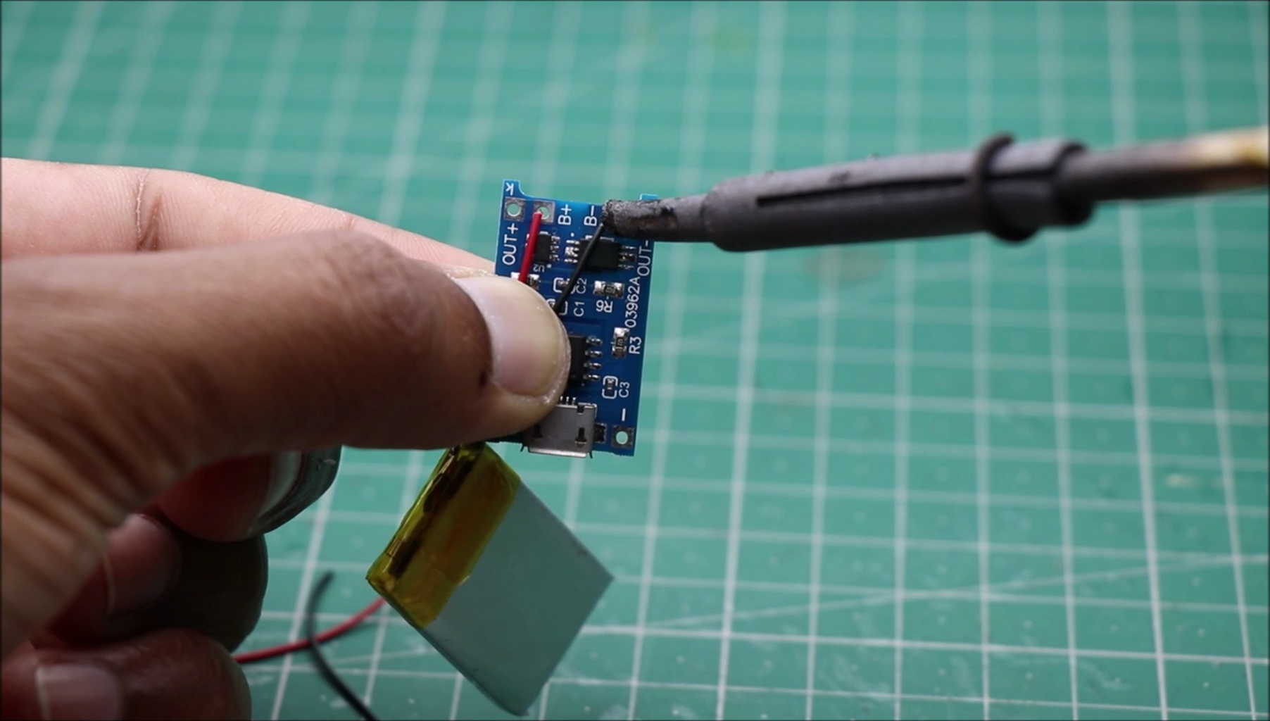 How to Make Mini Rechargeable Powerful LED Light : 8 Steps (with ... Circuit Diagram