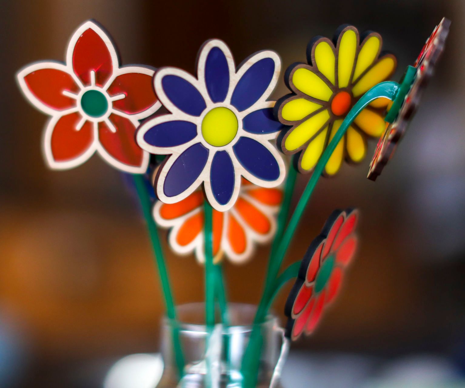  Laser Cut Acrylic & Wood Inlay Flowers Using Illustrator & Glowforge