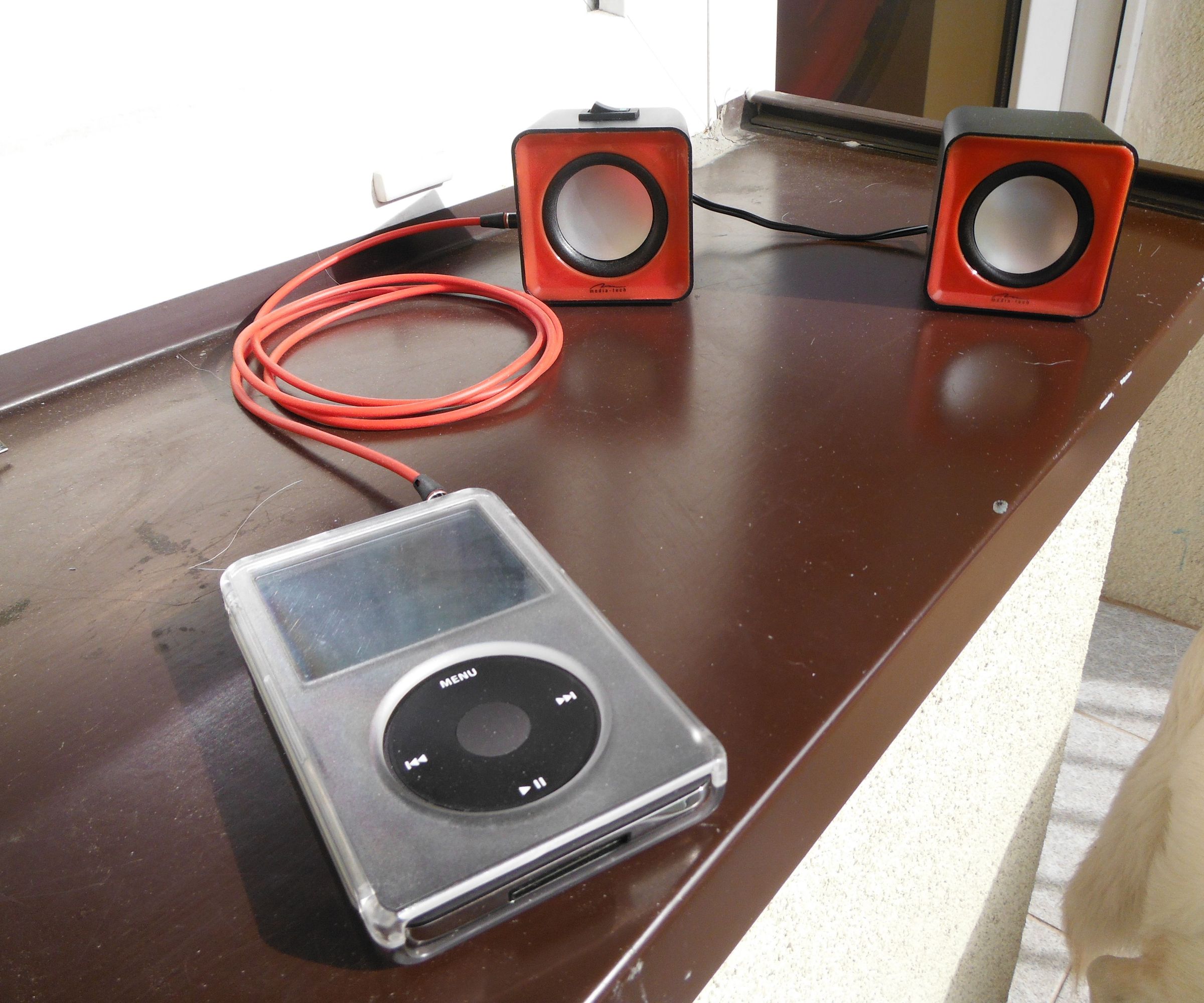 USB Speakers Into Portable Battery Powered Speakers!
