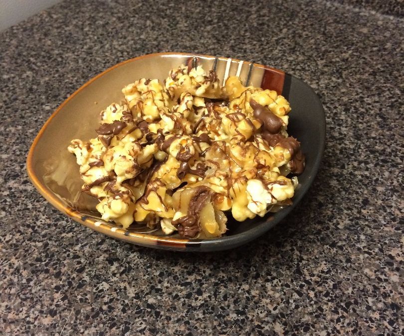 Caramel Popcorn With Chocolate Drizzle