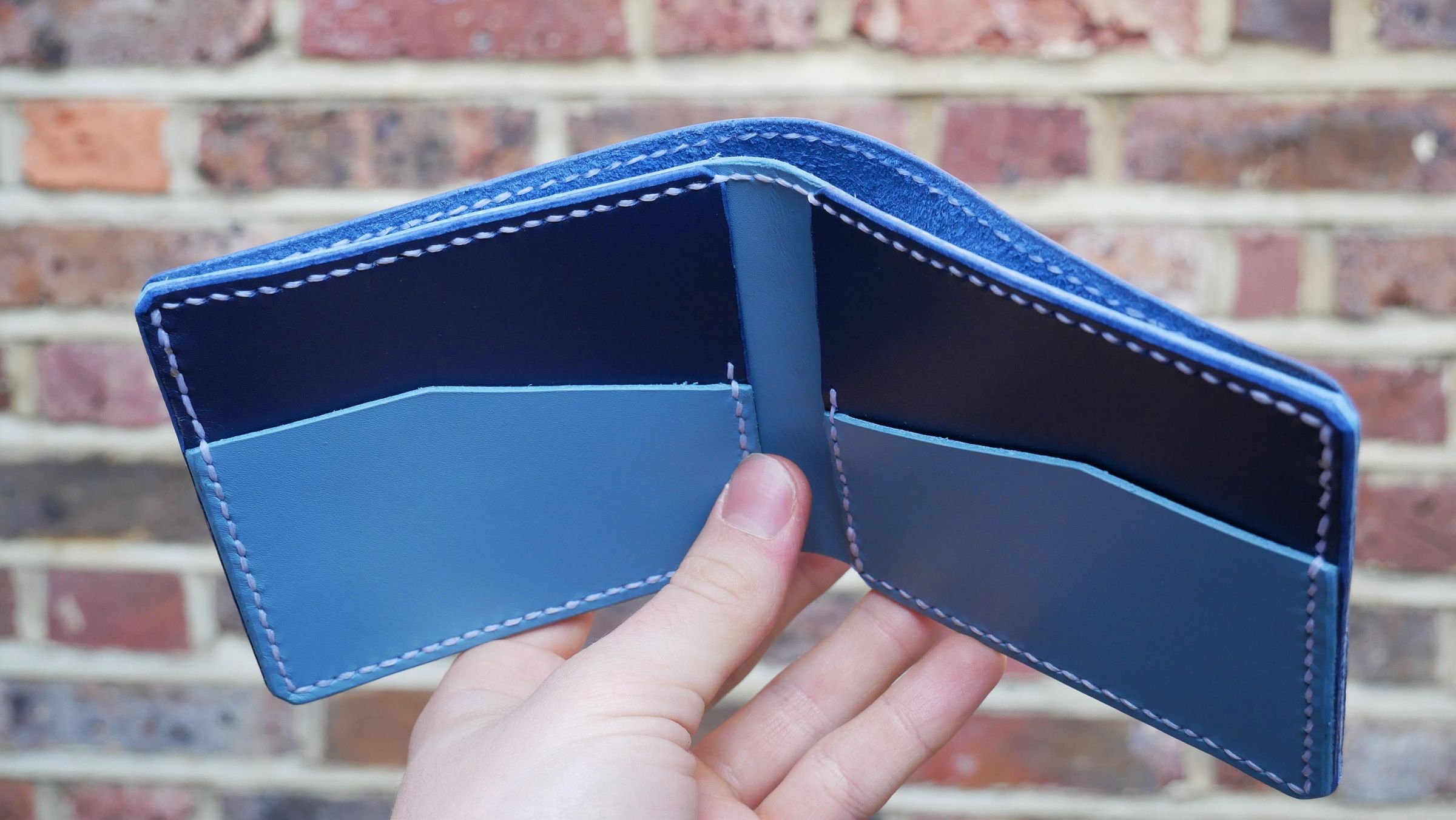 Make a Classy Bifold Leather Wallet 5 Steps (with Pictures