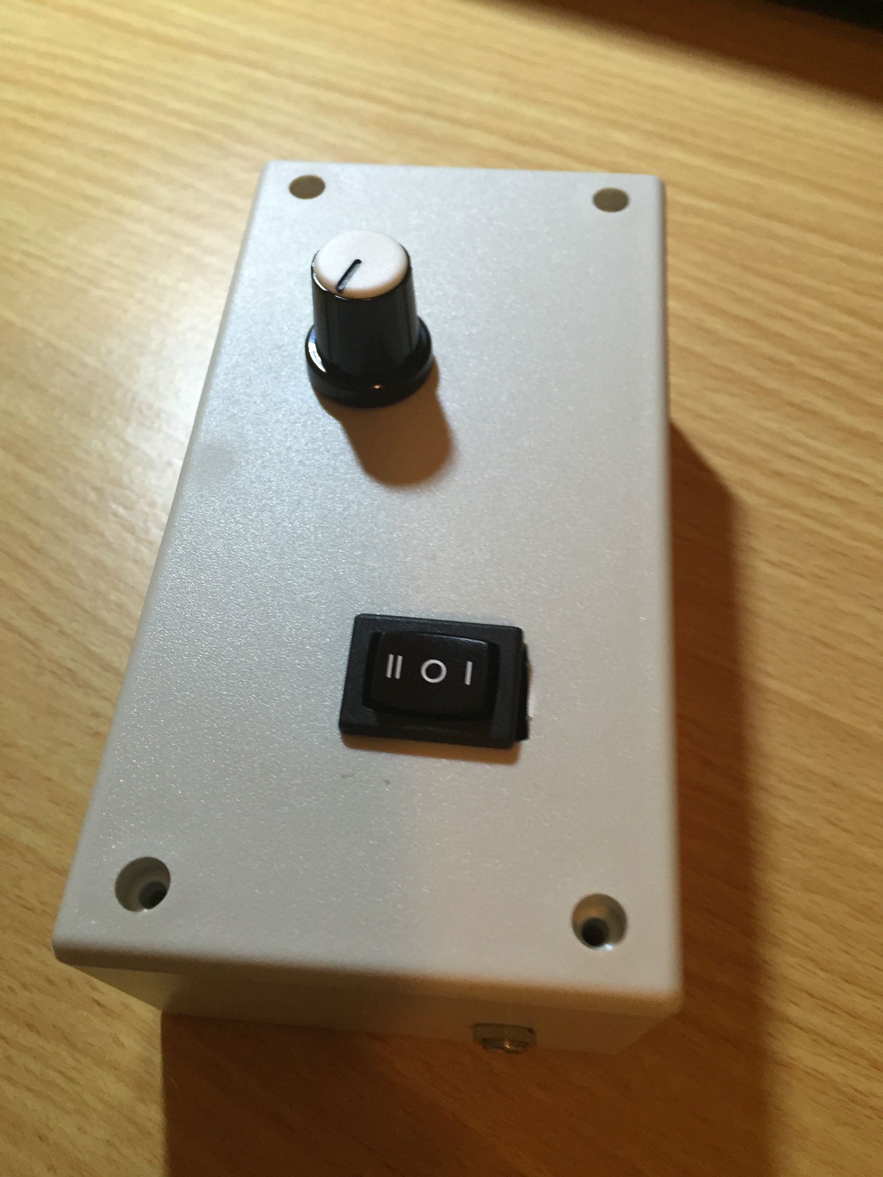 LED Strip Control With Dimmer and Audio Pulsing Circuits 10 Steps