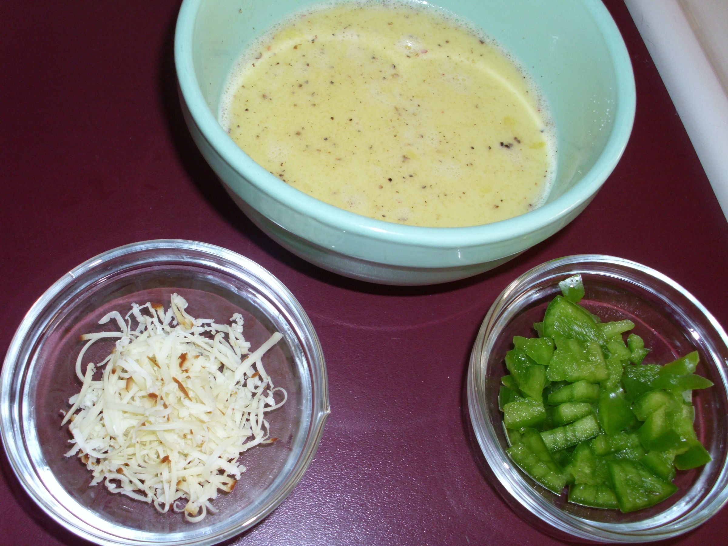 Scrambled Eggs With Cheese and Green Peppers 4 Steps Instructables