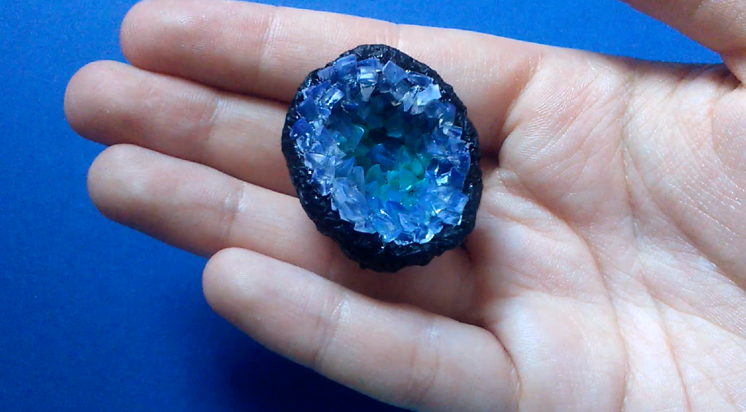 Crystal Clusters / Geodes From Hot Glue Sticks 8 Steps (with Pictures) Instructables