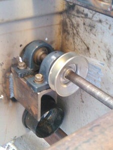 Engine Controls, Pulleys Turning