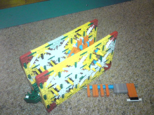 Kne'x Lock