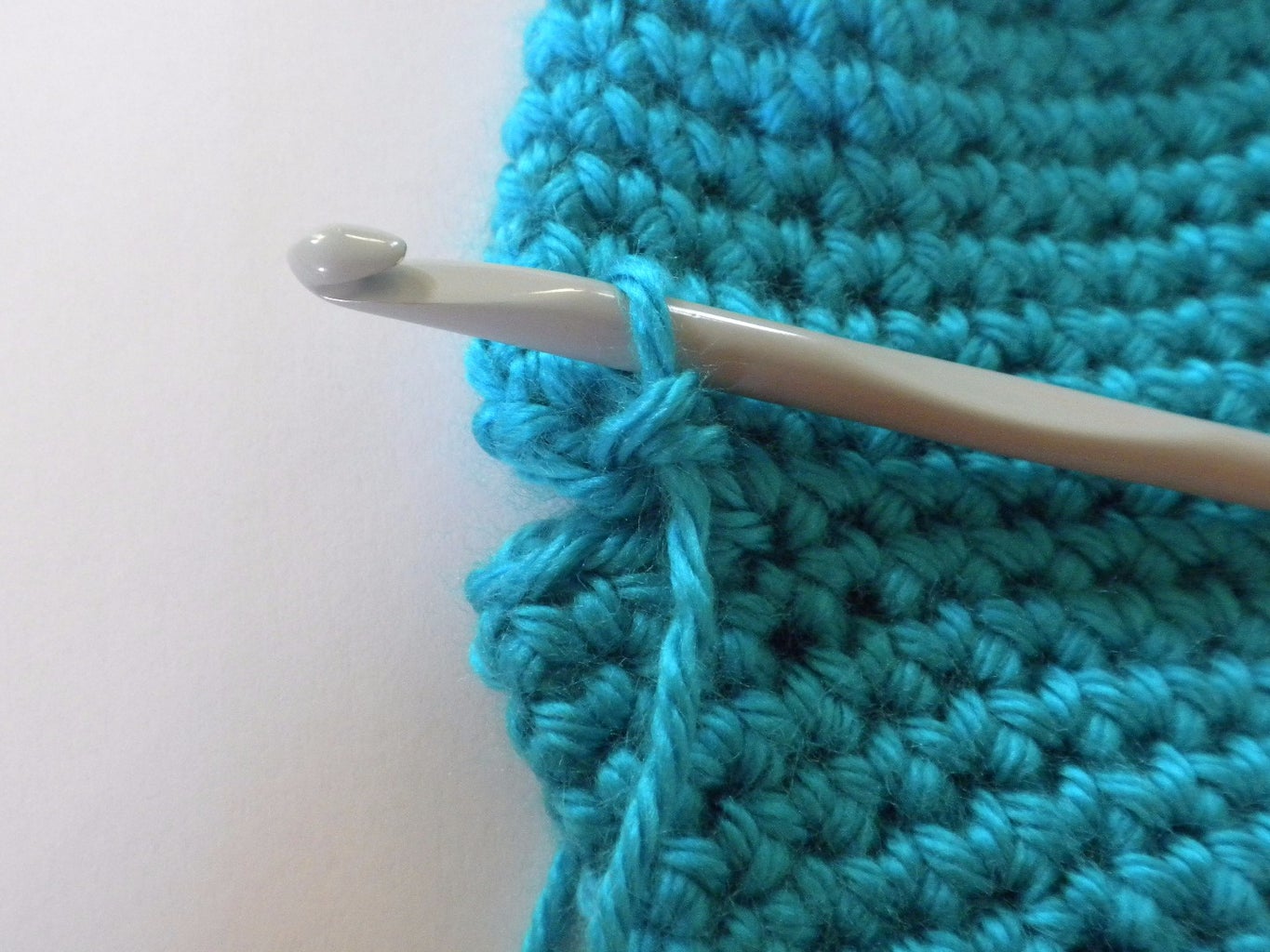 Easy Crochet Mittens 14 Steps with Pictures Instructables easy-crochet-mittens-14-steps-with-pictures-instructables