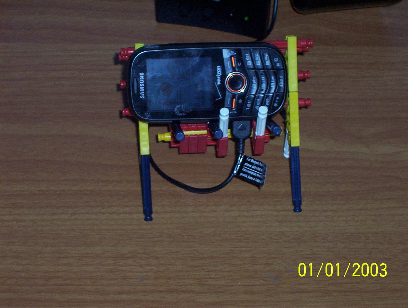 Knex Cell Phone Holder