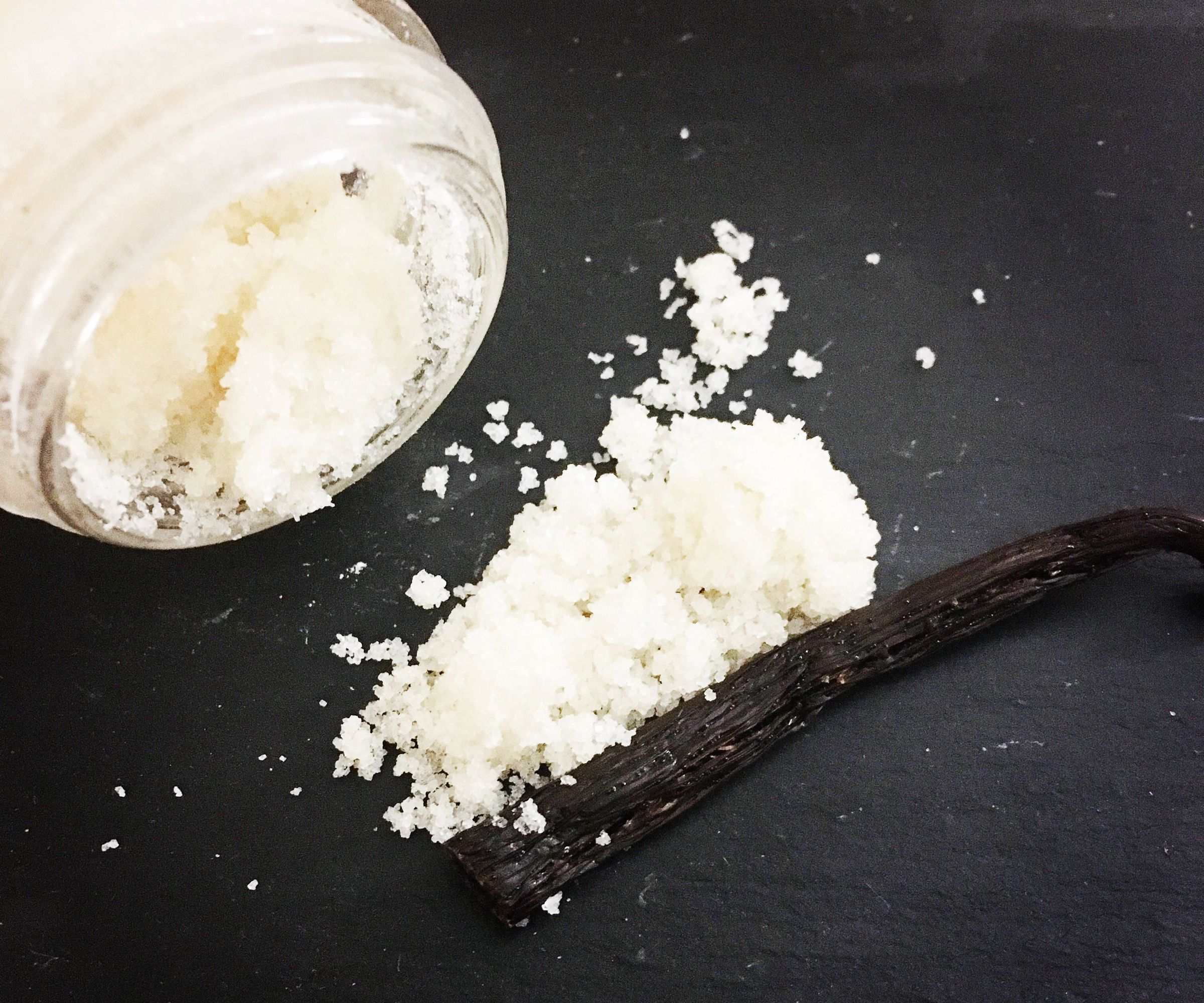 Slow Infused Vanilla Sugar