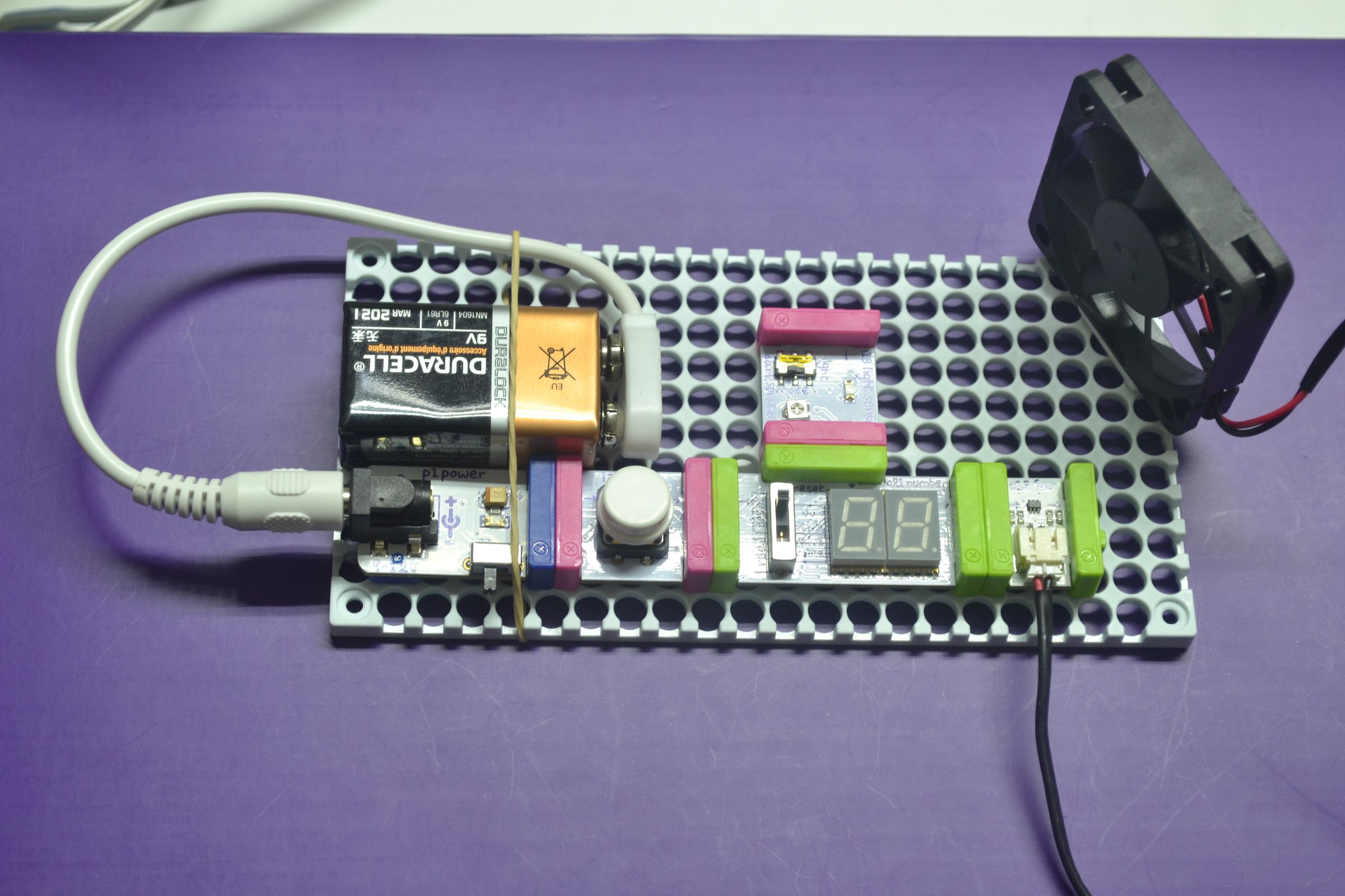 How to Make a Fan With Little Bits Controller by a Button and Reset by