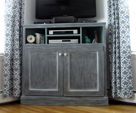 The "Get Out of the Way of the TV" Console