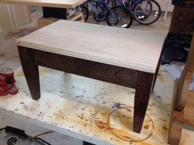 DIY Wooden Stool Made With Pocket Hole Joinery