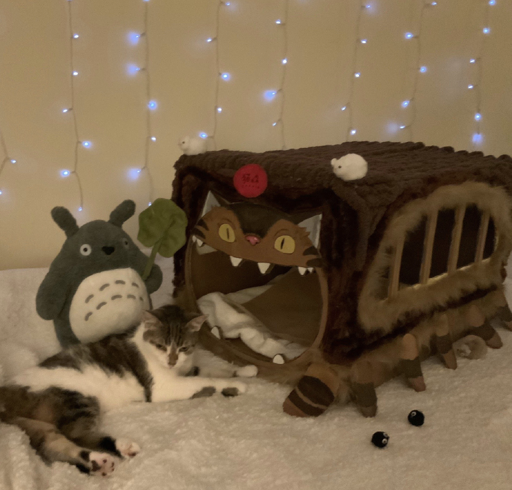 Turning A Cardboard Box Into A Totoro Cat Bus 9 Steps With Pictures Instructables