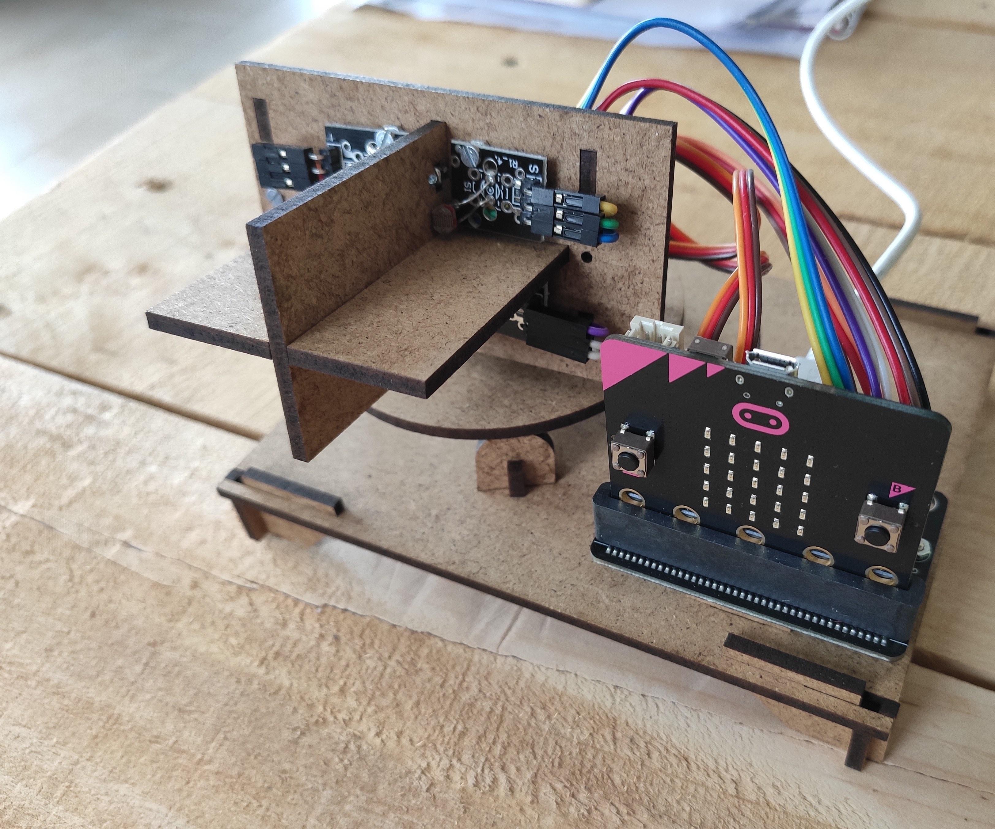 Micro:bit Solar Tracker