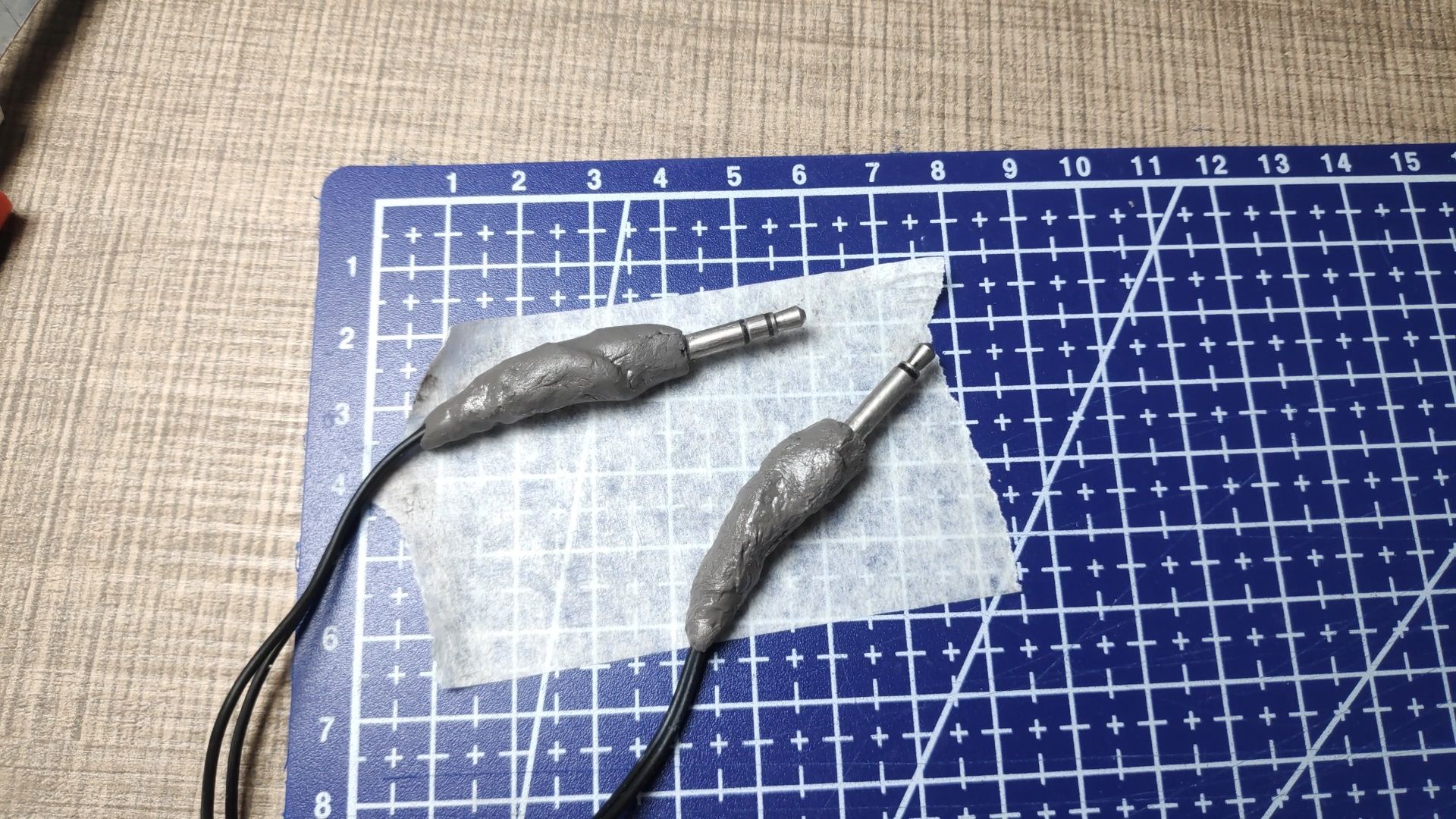 Stereo to Mono Audio Cable : 4 Steps - Instructables