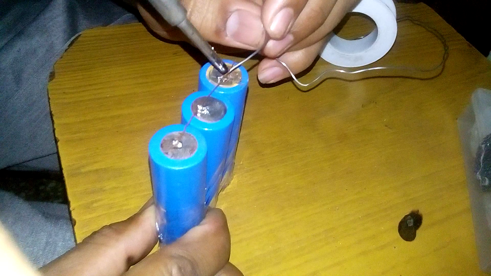 Repair a Dead Power Bank || Repair and Replacement : 6 Steps (with ...