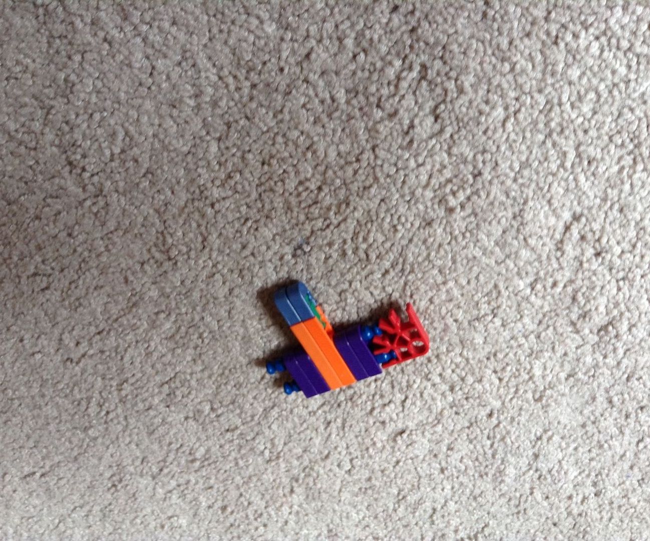 Tiny KNEX Uzi -- 13 Pieces