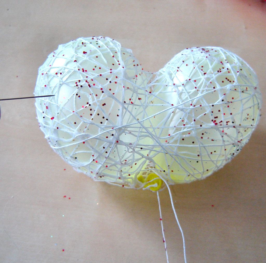 String Baloon Balloon With String And Glue