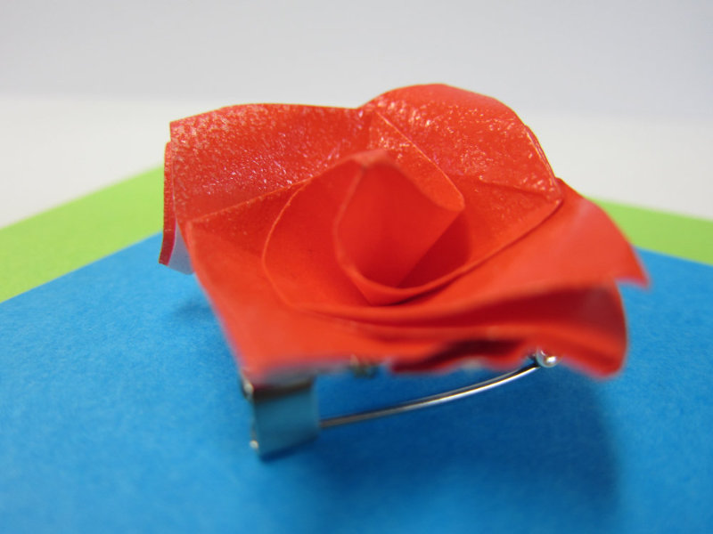 Paper on sale flower brooch