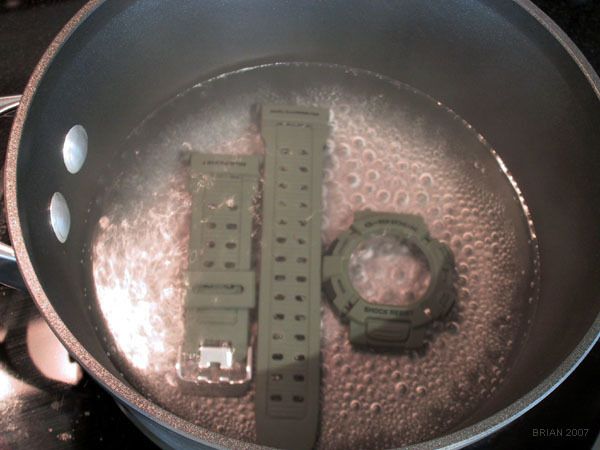 Boiling a Casio G-Shock Mudman
