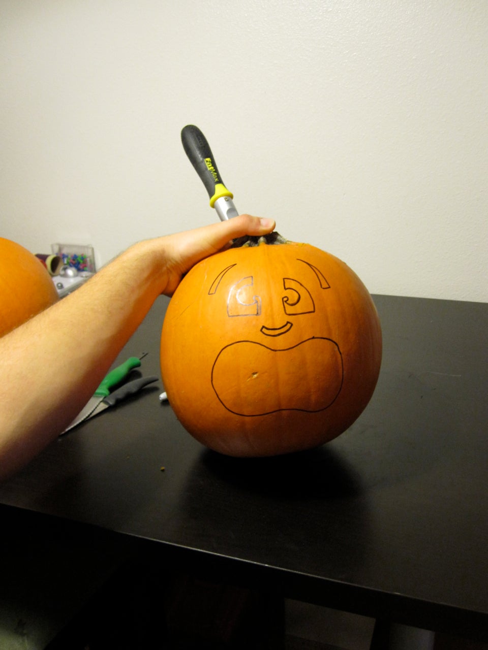 Puking Pumpkin : 7 Steps (with Pictures) - Instructables puking-pumpkin-7-steps-with-pictures-instructables