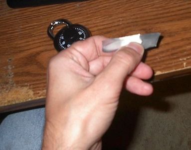 Padlock Shim From Can Without Tools 8 Steps Instructables
