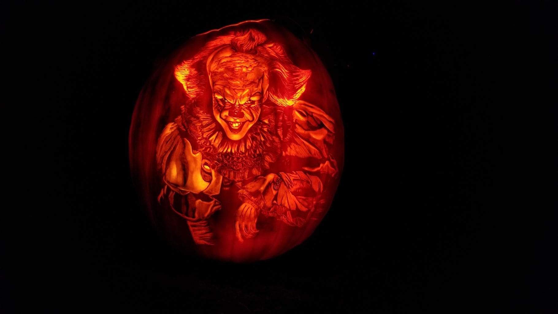 Pennywise... the Dancing Clown! pennywise-the-dancing-clown-an-instructable-on-how-to-carve-a-pumpkin-that-replicates-the-look-of-a-shaded-drawing-13-steps-with-pictures-instructables