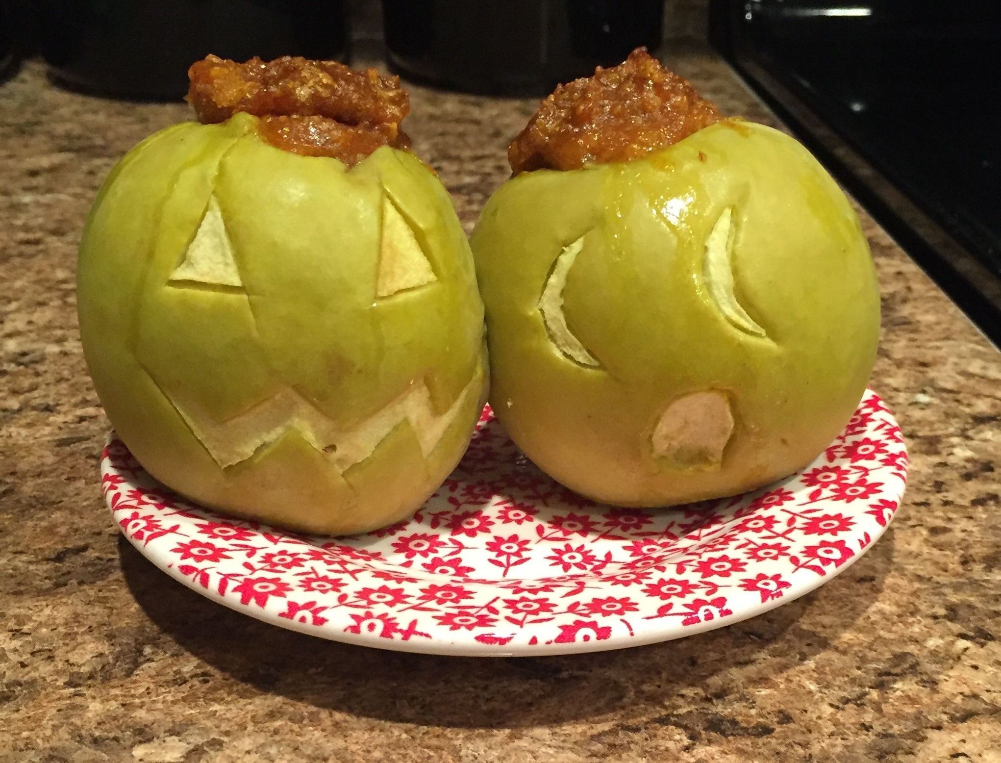 Pumpkin Pie Stuffed Apple Jack O Lanterns