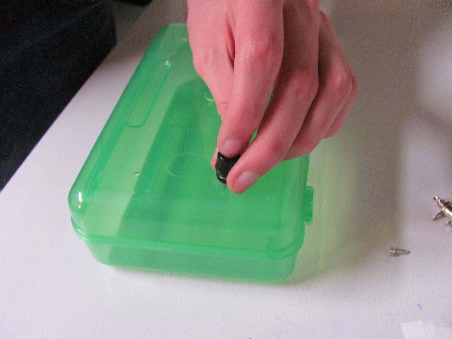 How to Build a Model Rocket Launch Controller With a Removable Key 17