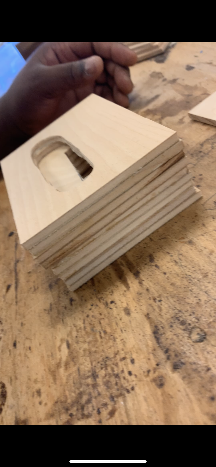 The best glue and fasteners for building wooden phone stands