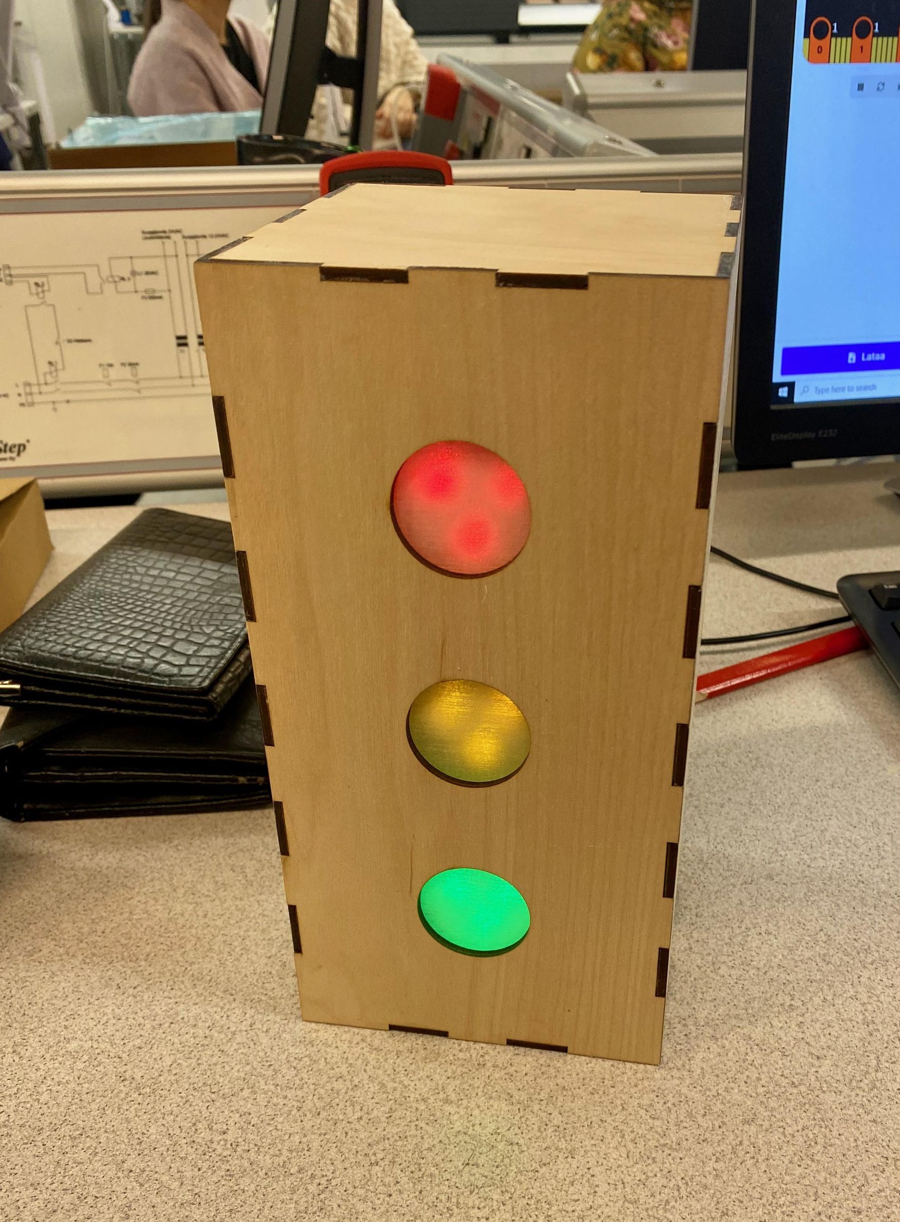 Äänenvoimakkuuteen Reagoivat Liikennevalot