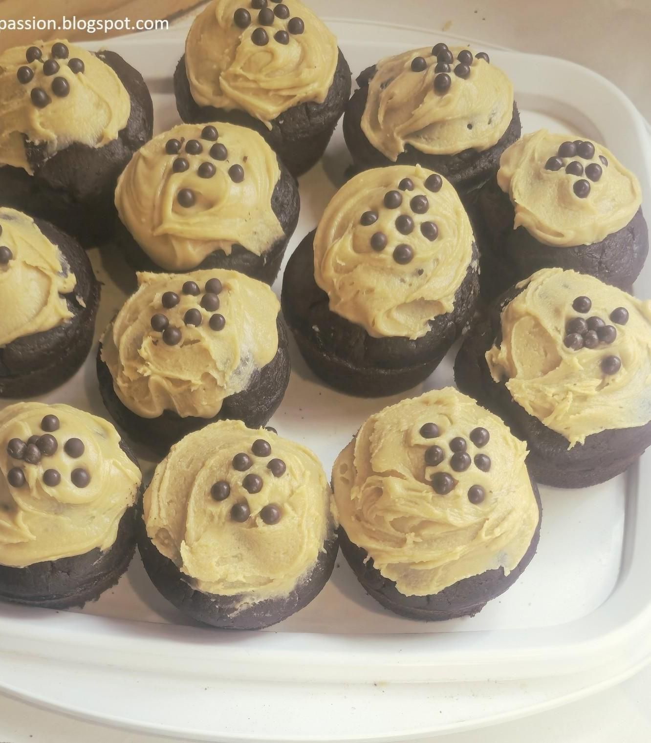 Rich Chocolate Coffee Mini Cakes