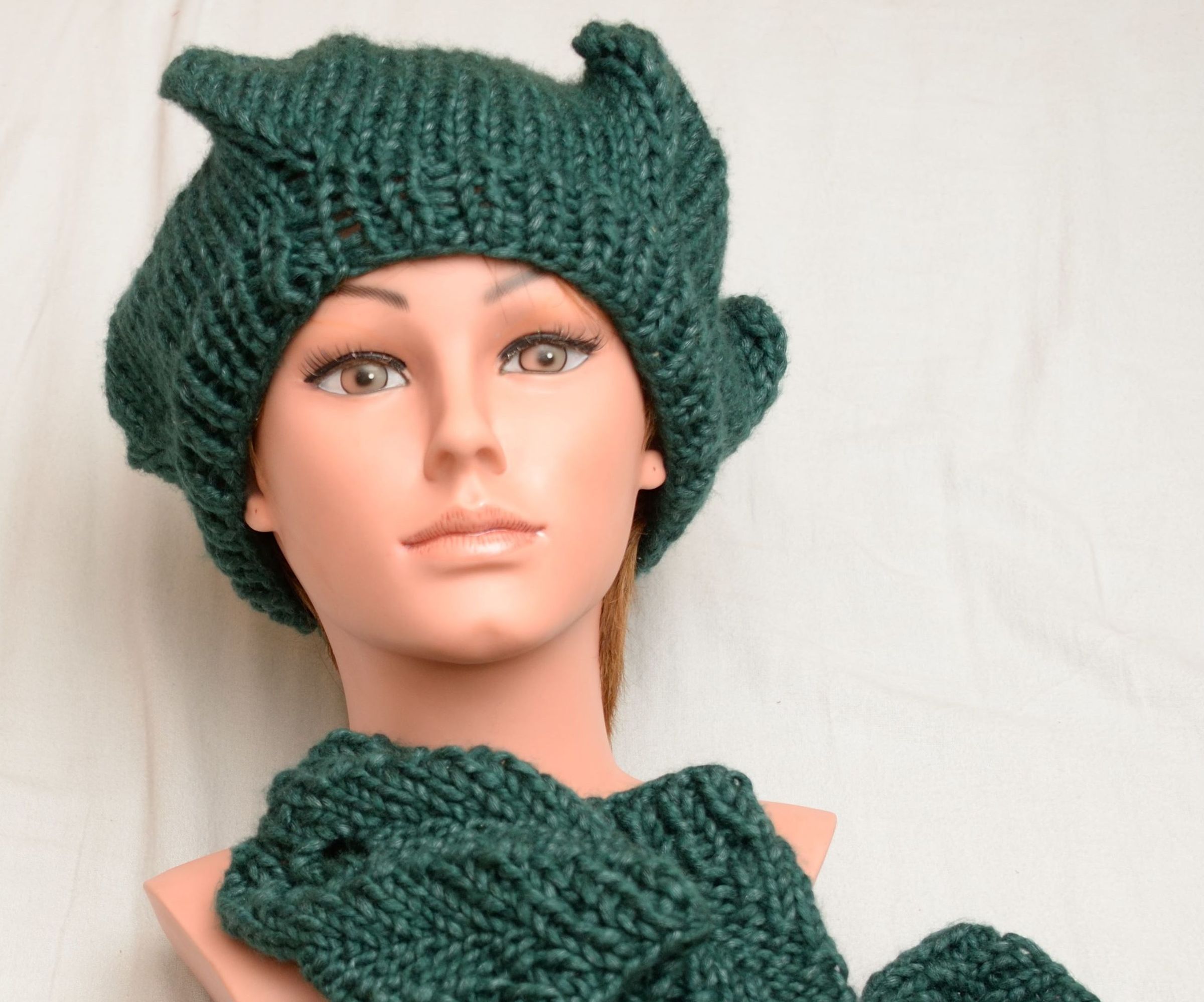 Easy Knitted Leg Warmers, Wrist Warmers and Cap