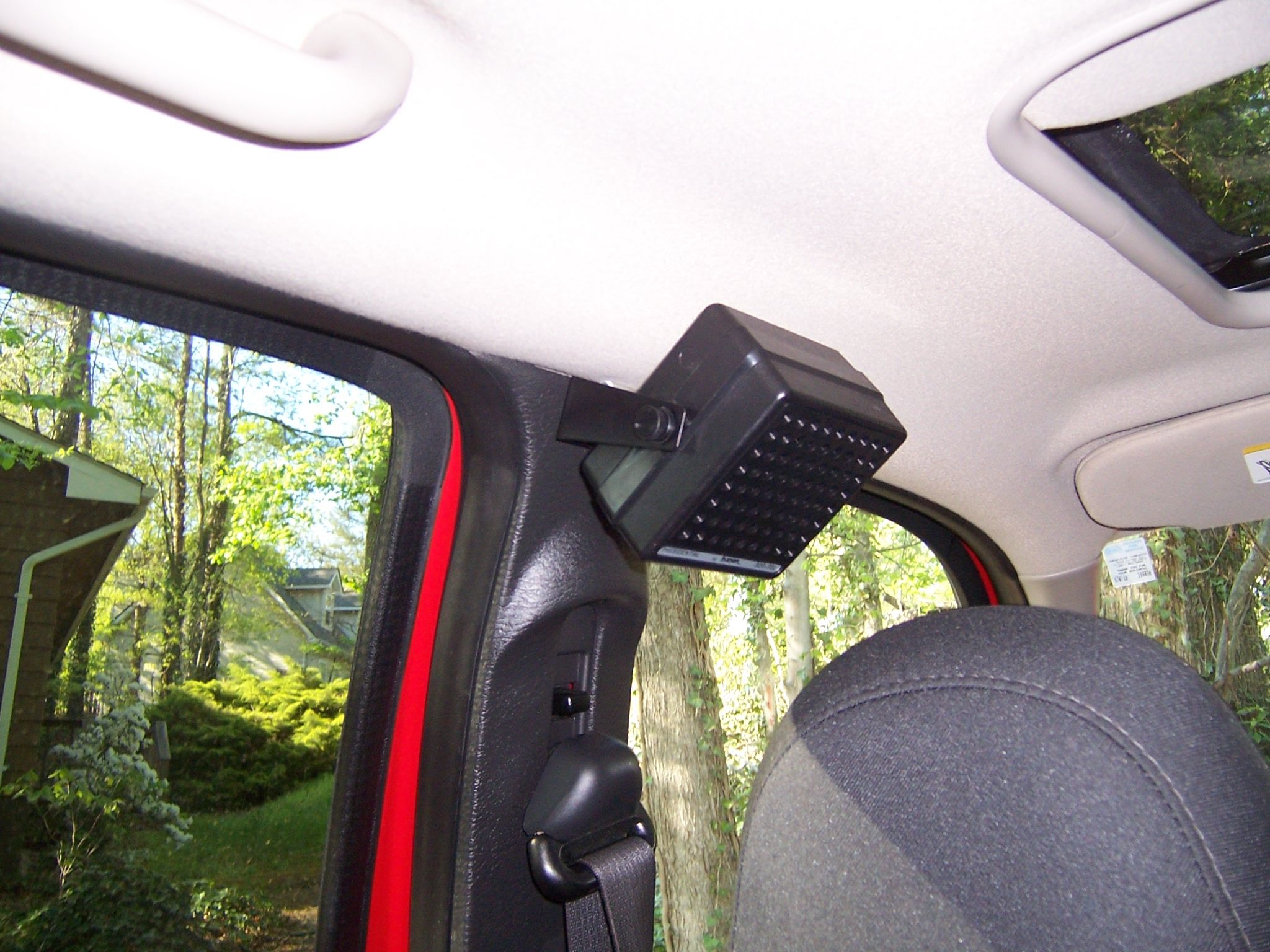 Remote Speaker Mount for Scanner - 2004 Jeep Liberty
