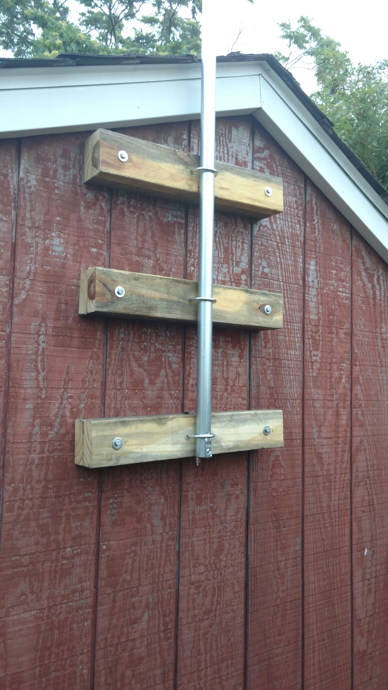 How to Hang a Bat House (on a Shed) 5 Steps (with Pictures