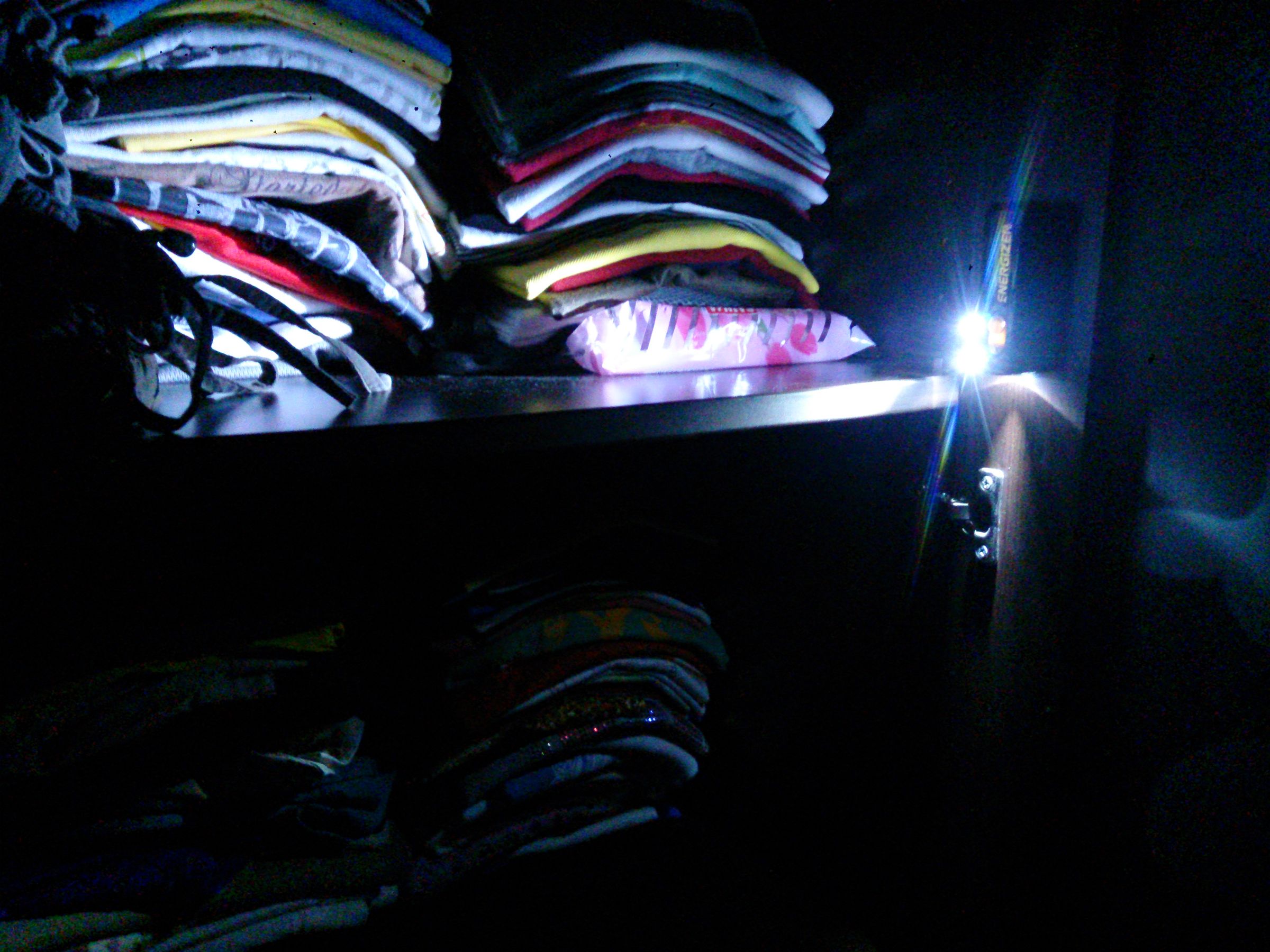 Wardrobe Auto Light
